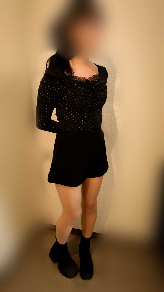 逆マッサージ専門店ハプニングランドの新店の池袋キャスト神崎りつ